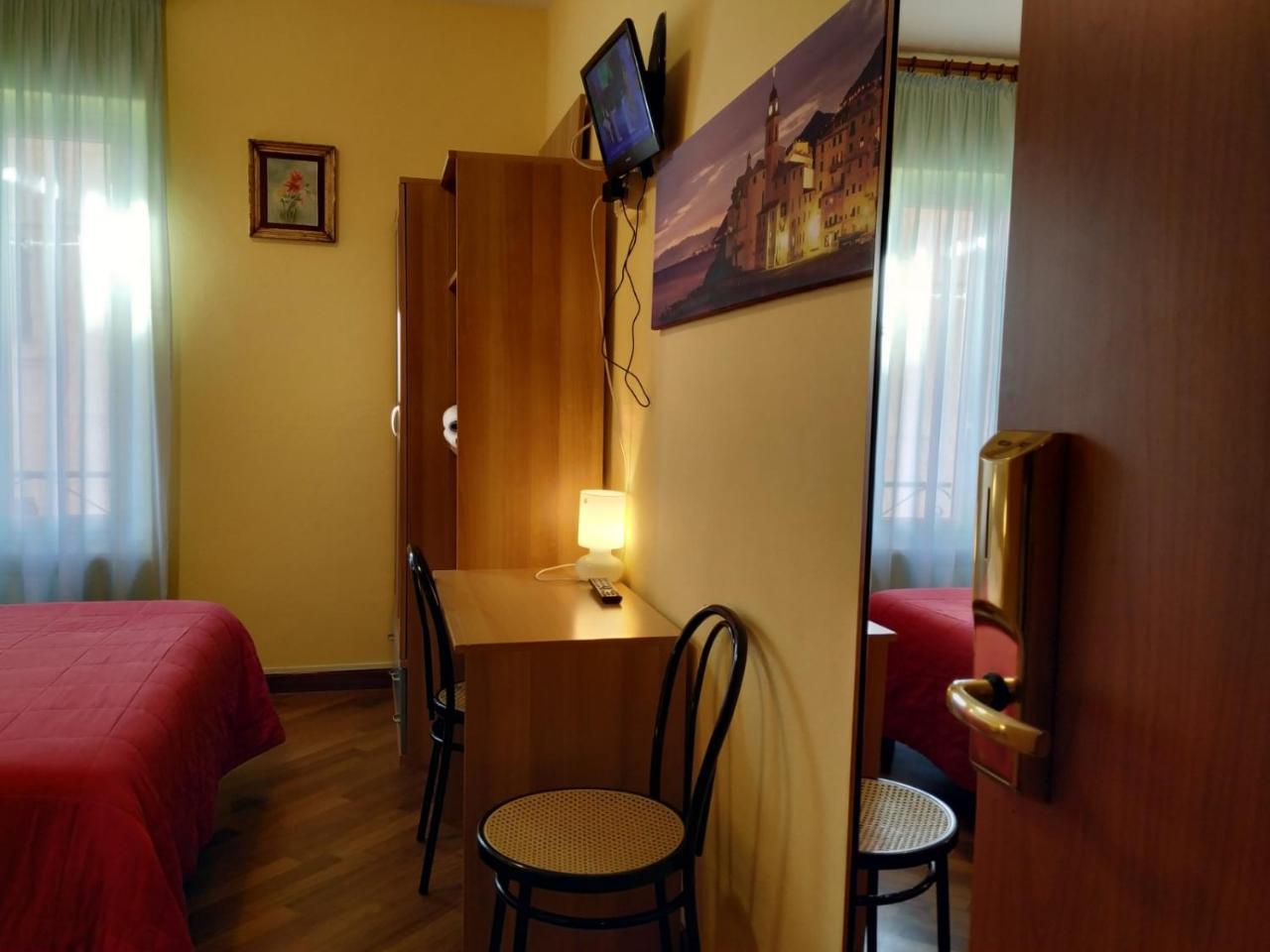 Augusta Albergo B&B Камольї Екстер'єр фото