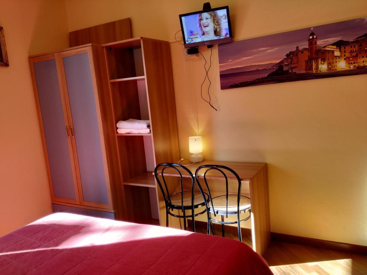 Augusta Albergo B&B Камольї Екстер'єр фото