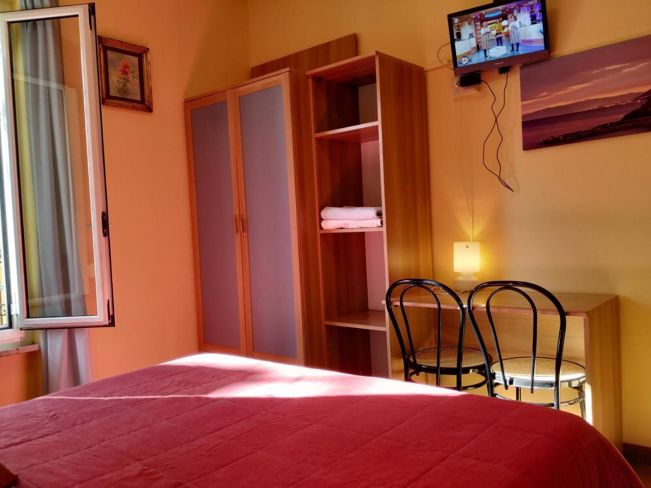 Augusta Albergo B&B Камольї Екстер'єр фото